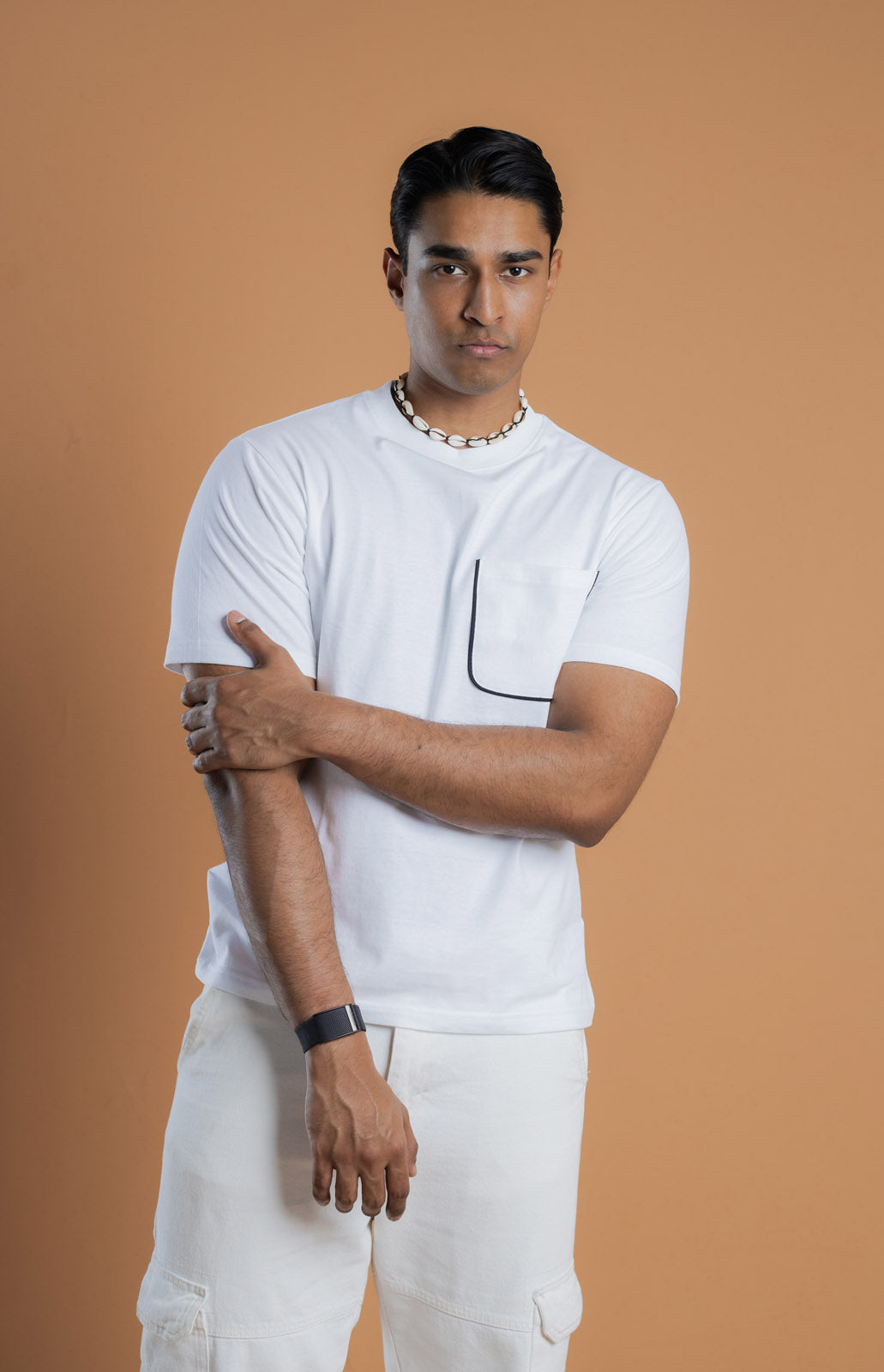 Essential Muscle Fit T-shirt w/ Pocket Lining